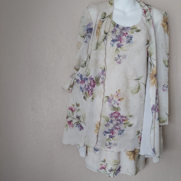 R & M Richards PETITE - Picture 2 of 12